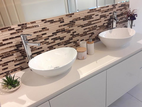 The Peacocks Nest - Holiday Adelaide 3