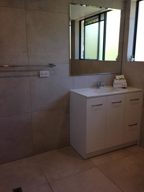 Chez Noosa Resort Motel - Holiday Adelaide 11