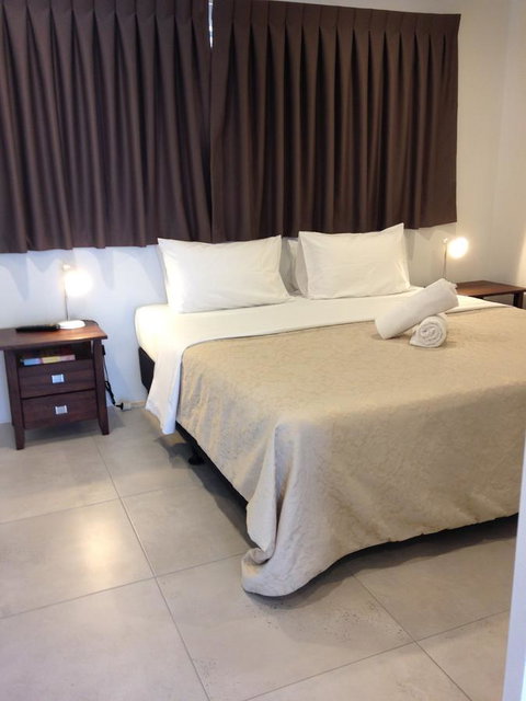 Chez Noosa Resort Motel - Holiday Adelaide 13