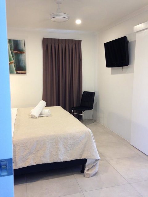 Chez Noosa Resort Motel - Holiday Adelaide 12