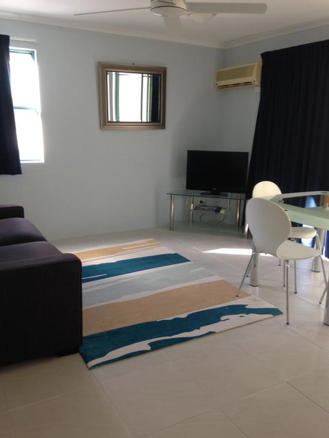 Chez Noosa Resort Motel - Holiday Adelaide 23