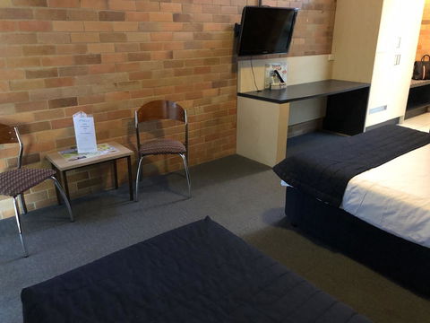 Bribie Island Hotel - Holiday Adelaide 18