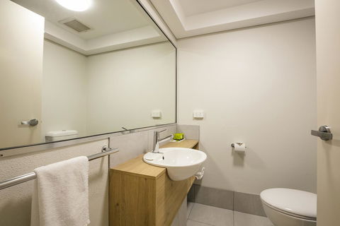 Nightcap At Kawana Waters Hotel - Holiday Adelaide 32