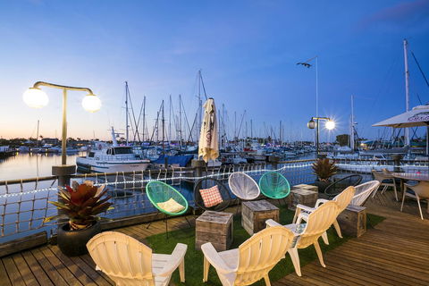 Nightcap At Kawana Waters Hotel - Holiday Adelaide 8