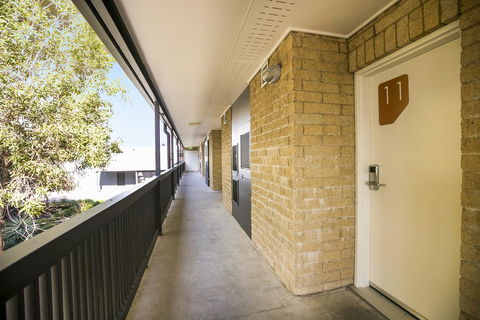 Nightcap At Kawana Waters Hotel - Holiday Adelaide 15