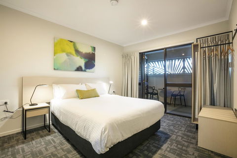 Nightcap At Kawana Waters Hotel - Holiday Adelaide 41