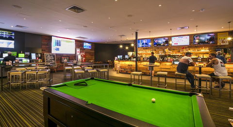 Nightcap At Kawana Waters Hotel - Holiday Adelaide 6