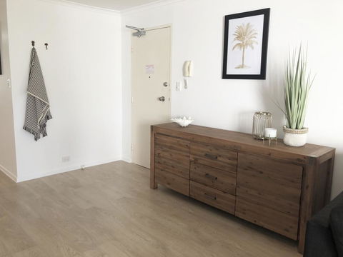 Sunshine Beach Luxe Apartment - Holiday Adelaide 6