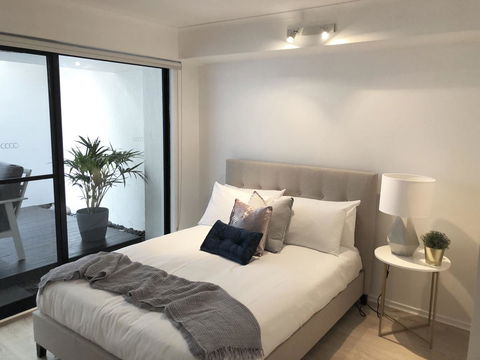 Sunshine Beach Luxe Apartment - Holiday Adelaide 10