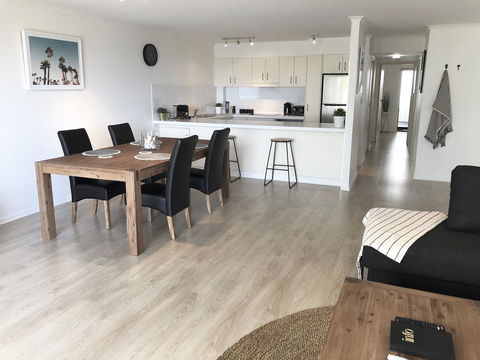 Sunshine Beach Luxe Apartment - Holiday Adelaide 21