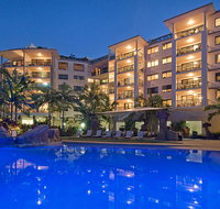 The Mirage Resort Alexandra Headland - Holiday Adelaide