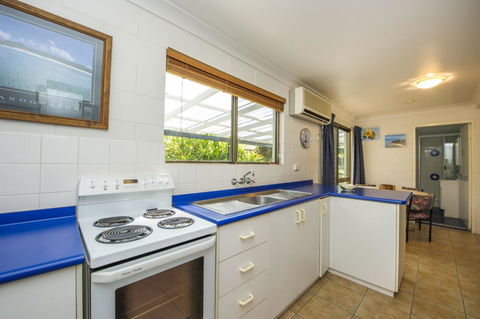 Magnetic North Apartment 1 - Holiday Adelaide 7