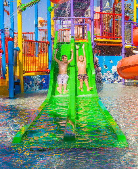 Oaks Sunshine Coast Oasis Resort - Holiday Adelaide 10