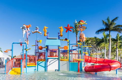 Oaks Sunshine Coast Oasis Resort - Holiday Adelaide 1