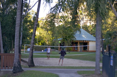 Nomads Airlie Beach - Holiday Adelaide 8