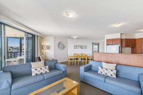 Mantra Mooloolaba Beach - Holiday Adelaide 18