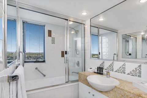 Mantra Mooloolaba Beach - Holiday Adelaide 21