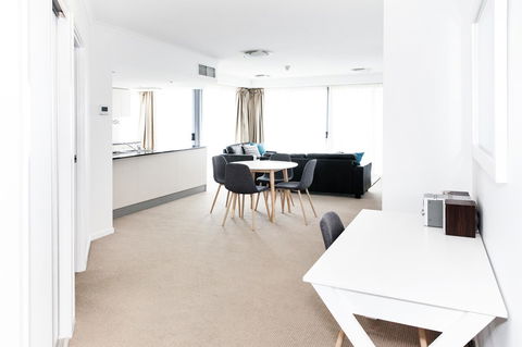 Ocean Views Resort Caloundra - Holiday Adelaide 42