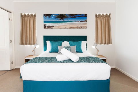 Ocean Views Resort Caloundra - Holiday Adelaide 35