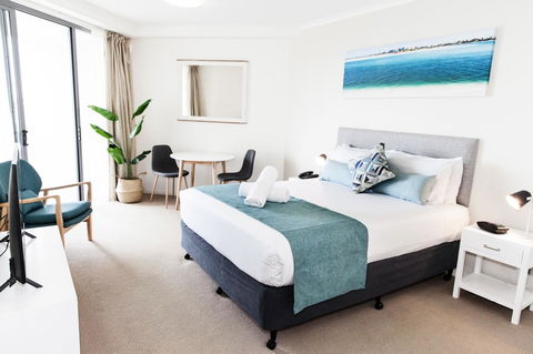 Ocean Views Resort Caloundra - Holiday Adelaide 21