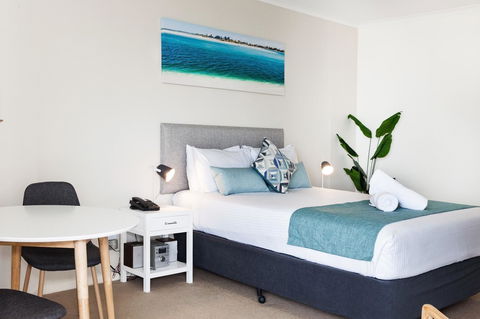 Ocean Views Resort Caloundra - Holiday Adelaide 19