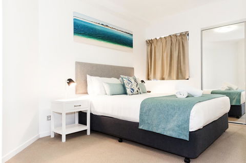 Ocean Views Resort Caloundra - Holiday Adelaide 44