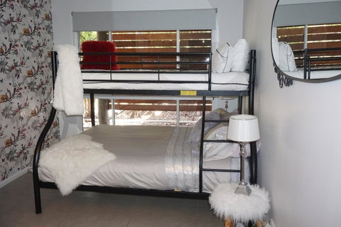 Airlie Beach Eco Cabins - Adults Only - Holiday Adelaide 17