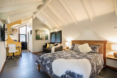 Airlie Beach Eco Cabins - Adults Only - Holiday Adelaide 20