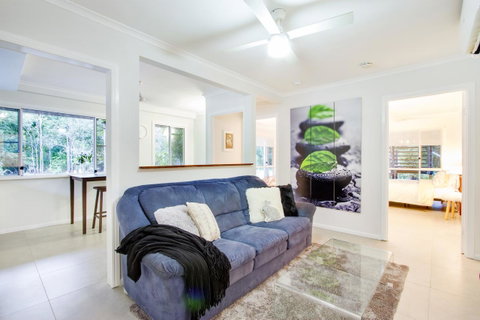 Airlie Beach Eco Cabins - Adults Only - Holiday Adelaide 39