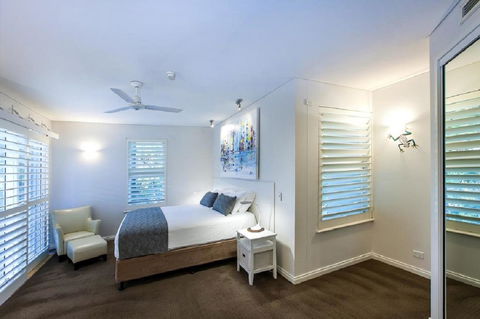 Emerald Noosa - Holiday Adelaide 13