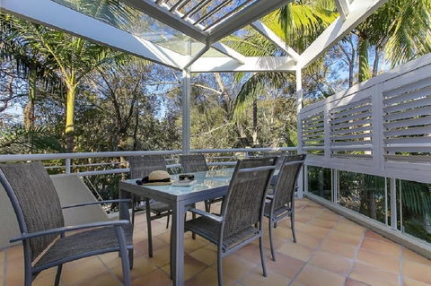 Emerald Noosa - Holiday Adelaide 16