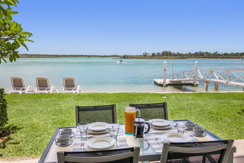 Noosa Harbour Resort - Holiday Adelaide 6