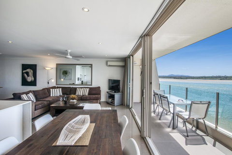 Noosa Harbour Resort - Holiday Adelaide 25