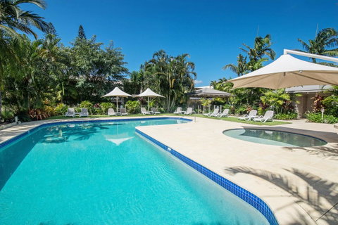 Noosa Harbour Resort - Holiday Adelaide 0