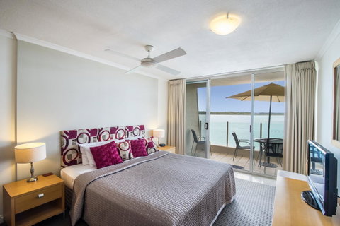 Noosa Harbour Resort - Holiday Adelaide 13