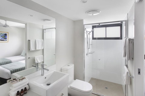 Direct Collective - Sea Breeze Mooloolaba - Holiday Adelaide 21