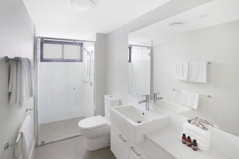 Direct Collective - Sea Breeze Mooloolaba - Holiday Adelaide 11