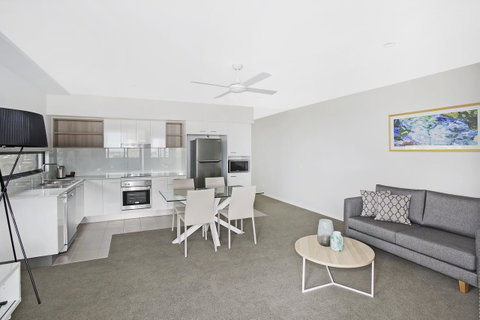 Direct Collective - Sea Breeze Mooloolaba - Holiday Adelaide 24