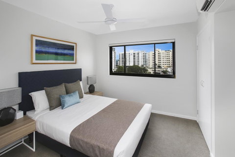 Direct Collective - Sea Breeze Mooloolaba - Holiday Adelaide 8