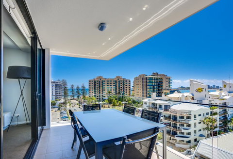 Direct Collective - Sea Breeze Mooloolaba - Holiday Adelaide 1