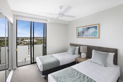 Direct Collective - Sea Breeze Mooloolaba - Holiday Adelaide 4