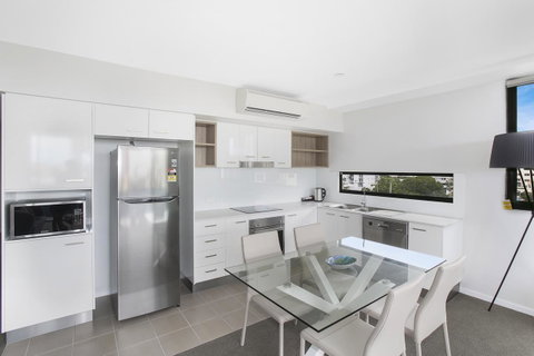 Direct Collective - Sea Breeze Mooloolaba - Holiday Adelaide 28