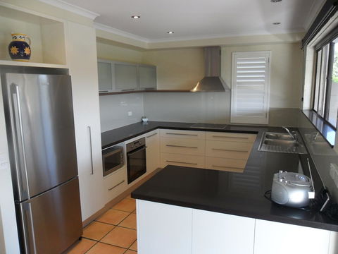 Myuna Holiday Apartments - Holiday Adelaide 35
