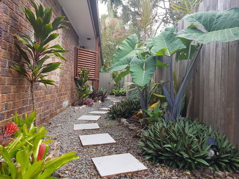 Pandanus Spa Cottage - Holiday Adelaide 7