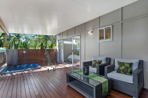 Pandanus Spa Cottage - Holiday Adelaide 2