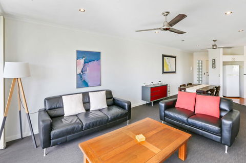 On The Beach Apartments - Holiday Adelaide 5