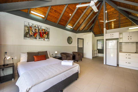 Island Leisure Resort - Holiday Adelaide 0