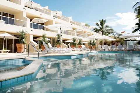 Netanya Noosa Beachfront Resort - Holiday Adelaide 2