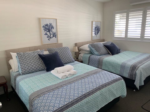 Riverside - Holiday Adelaide 9