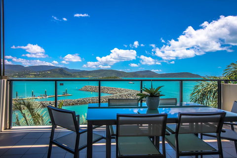 Mirage Whitsundays - Holiday Adelaide 0